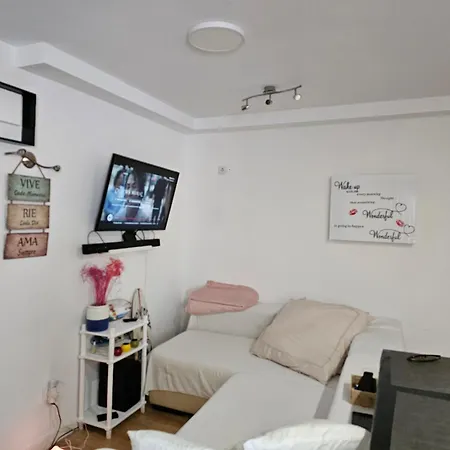 Ferias 2 Minutos Da Apartamento